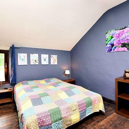 Spacious Holiday Home In Lierneux With Garden 외부 사진