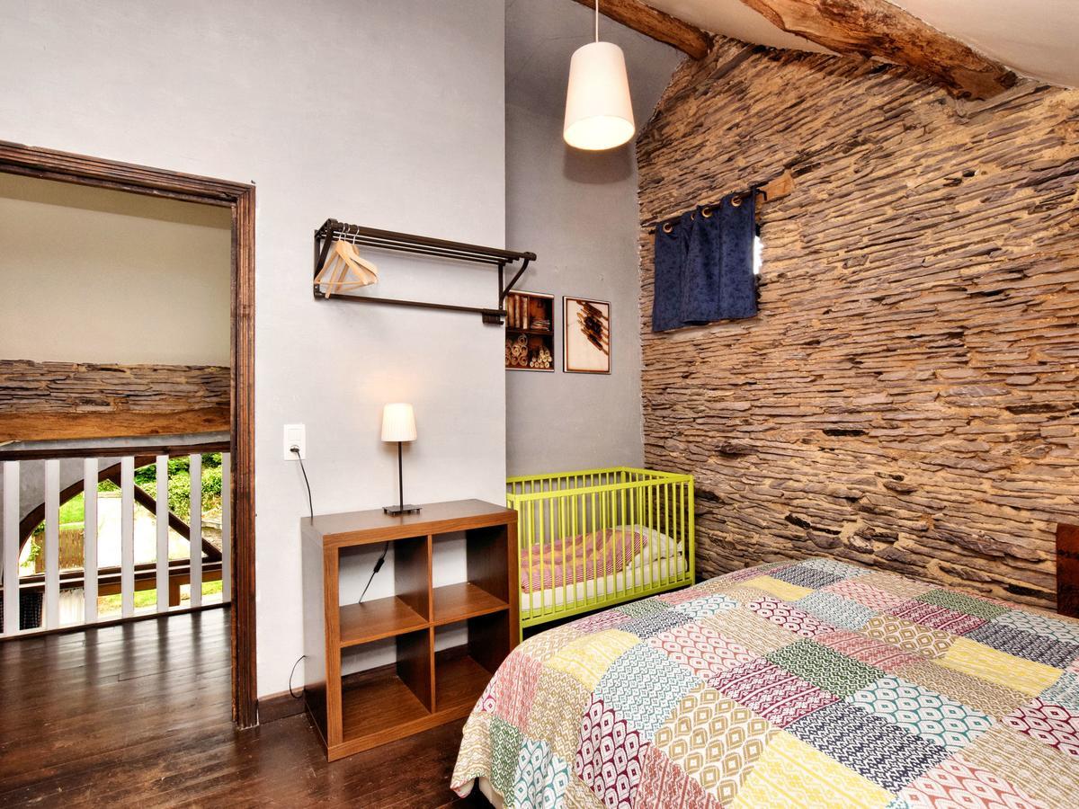 Spacious Holiday Home In Lierneux With Garden 외부 사진