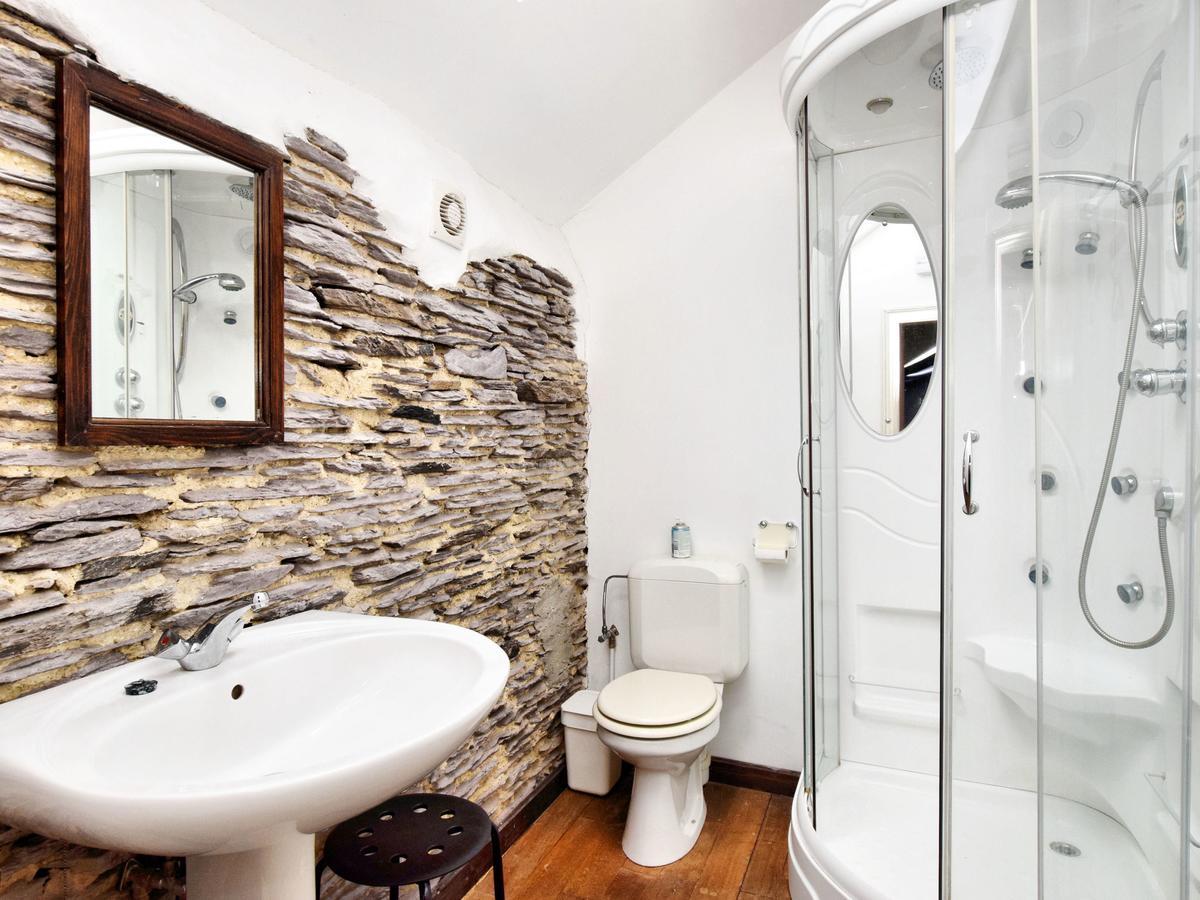Spacious Holiday Home In Lierneux With Garden 외부 사진