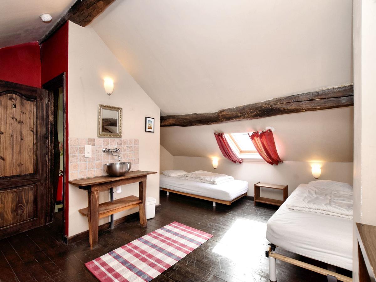 Spacious Holiday Home In Lierneux With Garden 외부 사진