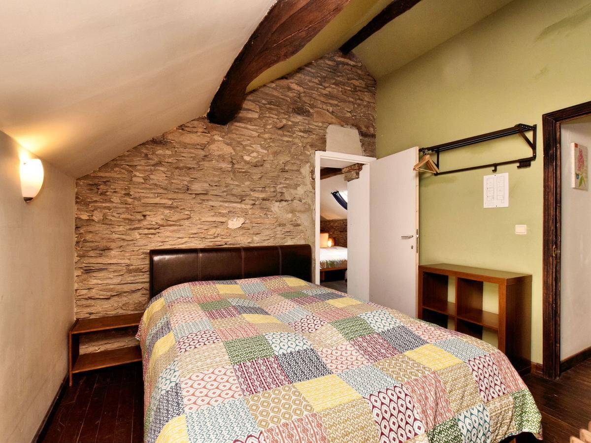 Spacious Holiday Home In Lierneux With Garden 외부 사진