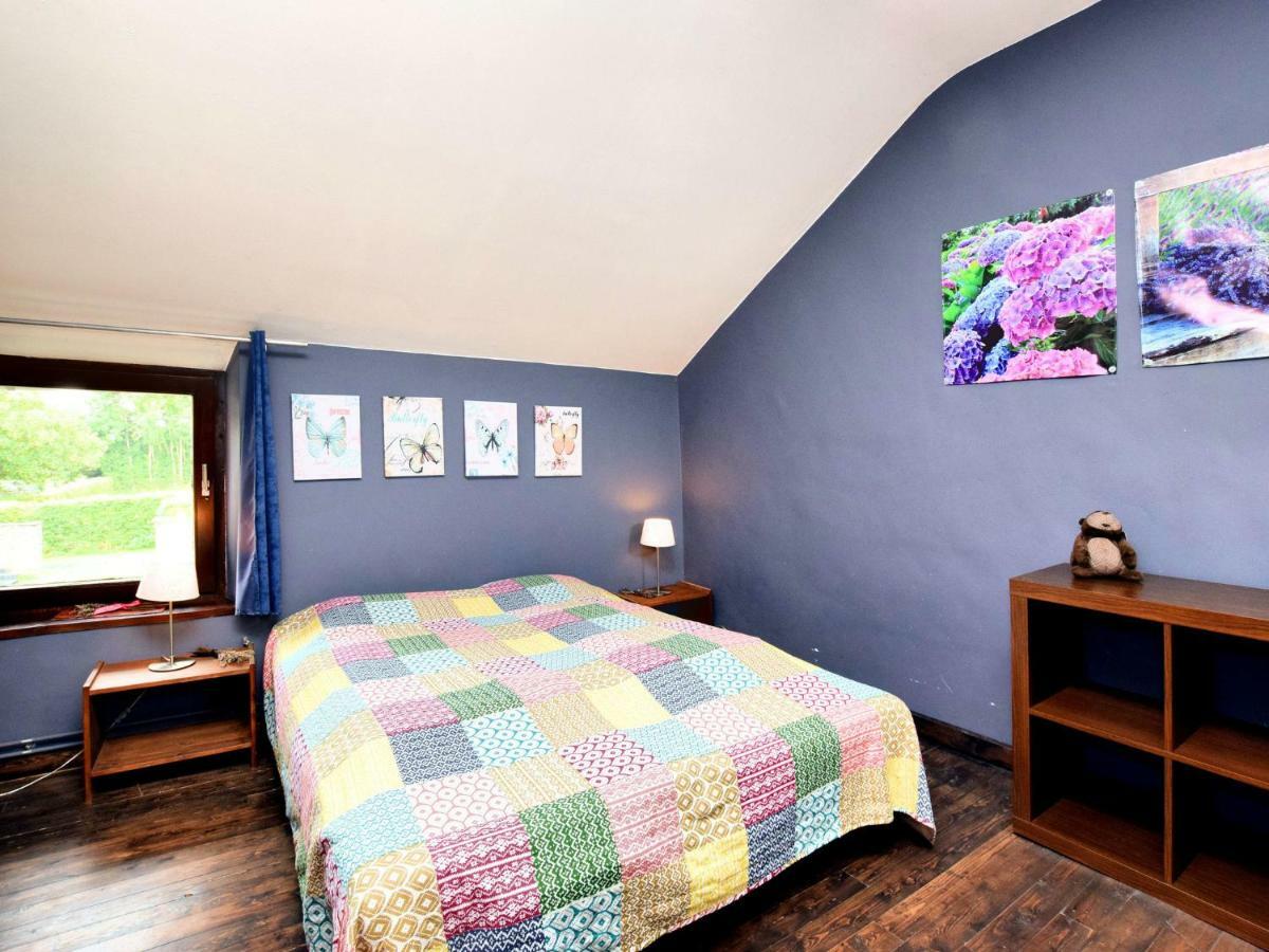 Spacious Holiday Home In Lierneux With Garden 외부 사진